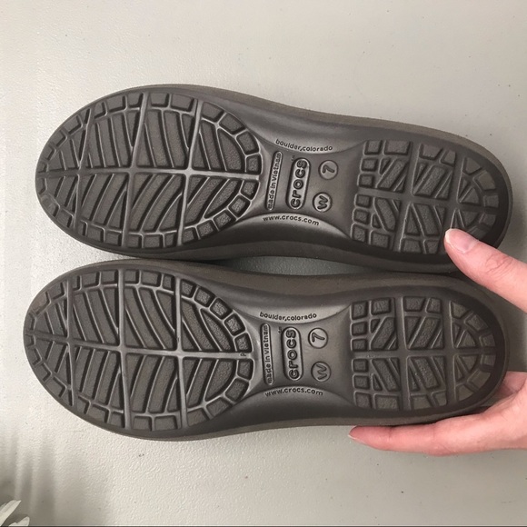 Crocs Flat Shoe Gray Faux Fur Sole Inside DEFECT - Picture 4 of 6